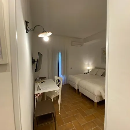 Guest house Domus Giuliae *